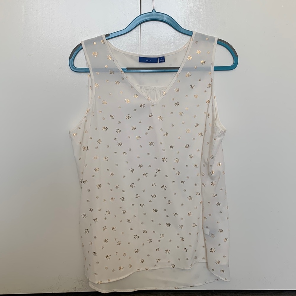 Brand new - no tag  Apt 9 no arm blouse